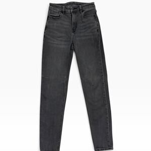American Eagle Mom Jeans